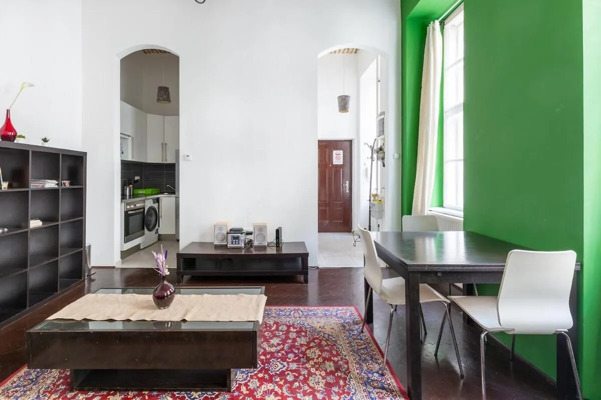 Vr2 Stylish Apartment In The Centre Boedapest Hongarije